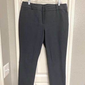 Classic business pants with straight leg
